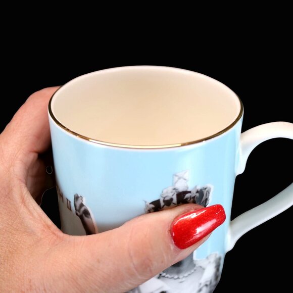 Queen Elizabeth II Diamond Jubilee. Limited Edition Fine Bone China Mug. - Picture 4 of 7